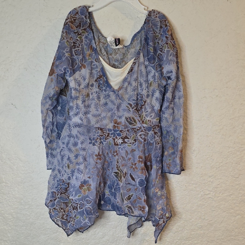 Lily Bleu Lavender Floral Lace Blouse